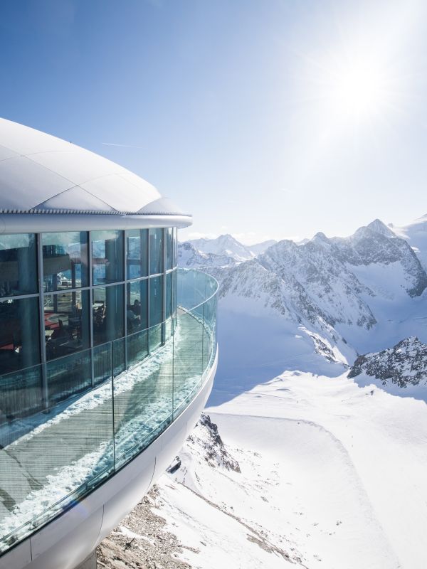 presse-tirol-werbung-cafe-3440-pitztaler-gletscher-copy-tvb-pitztal-fotograf-maybach-robert.jpg